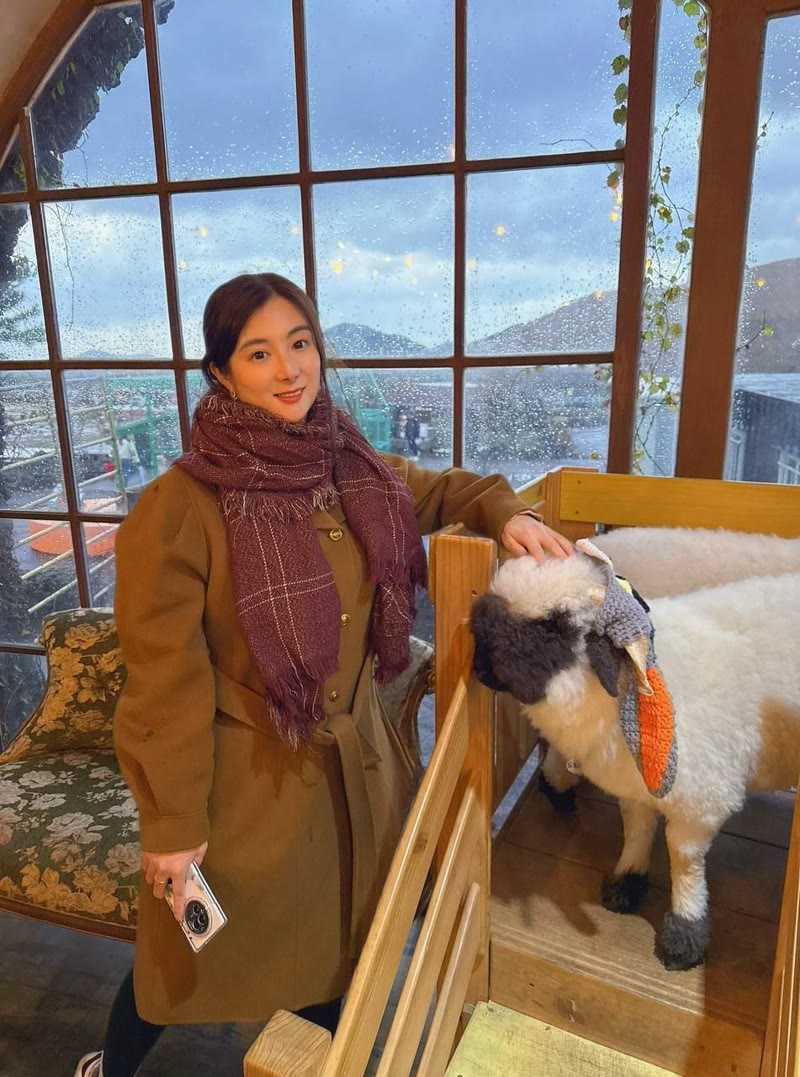 一脸福气的良家少妇!老公油田常年不回家 自己找炮友后入止痒 一脸福气的良家少妇!老公油田常年不回家 自己找炮友后入止痒