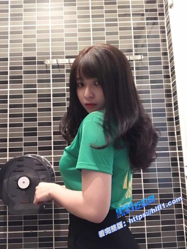 越南大奶美女情趣服自慰片泄漏 一脸淫荡的表情 渴望一个男人来操她!5 越南大奶美女情趣服自慰片泄漏 一脸淫荡的表情 渴望一个男人来操她!5