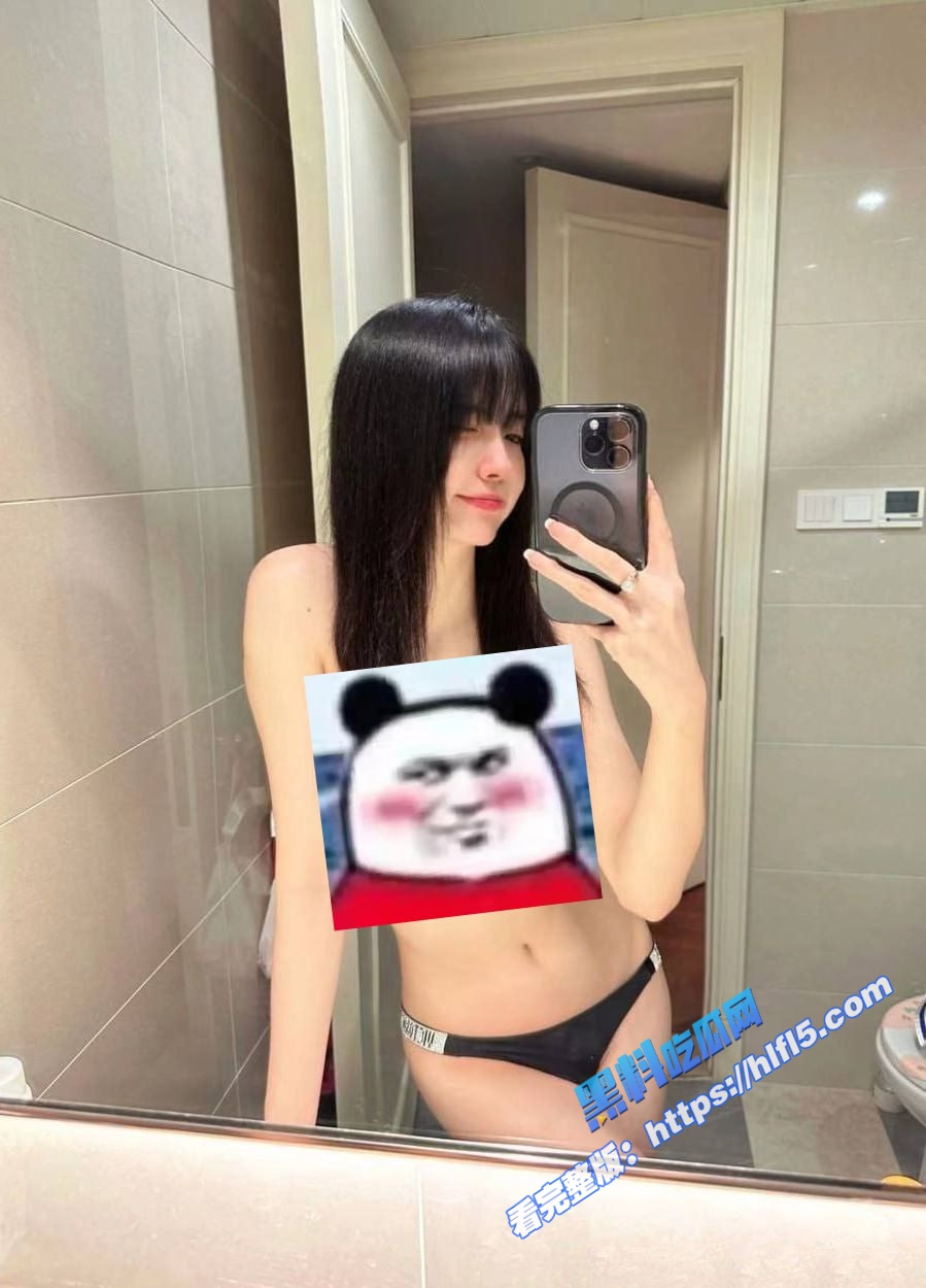 富二代带着好兄弟 一起操自己的大学生女友 妹子在床上 被操的高潮痉挛淫叫不断！2