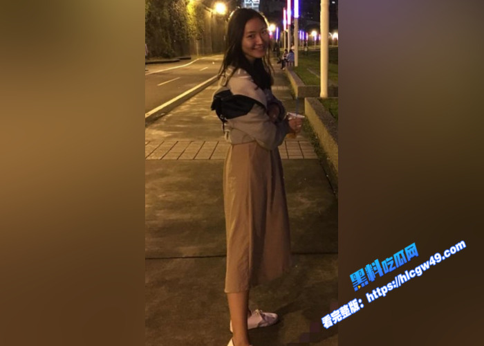 电台人妻少妇 风韵犹存 和情人打炮不雅视频曝光 黑森林茂密一看就是性欲极强 爆插小骚穴11