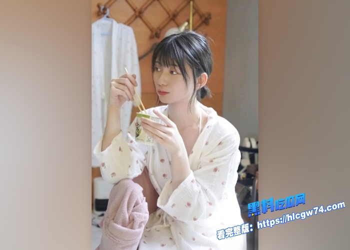 黑料解说家有娇妻老师被清纯学生妹迷倒濑户环奈结婚纪念日妻子让丈夫回家吃饭他却和美少女学生性爱中 图5 黑料解说家有娇妻老师被清纯学生妹迷倒濑户环奈结婚纪念日妻子让丈夫回家吃饭他却和美少女学生性爱中 图5