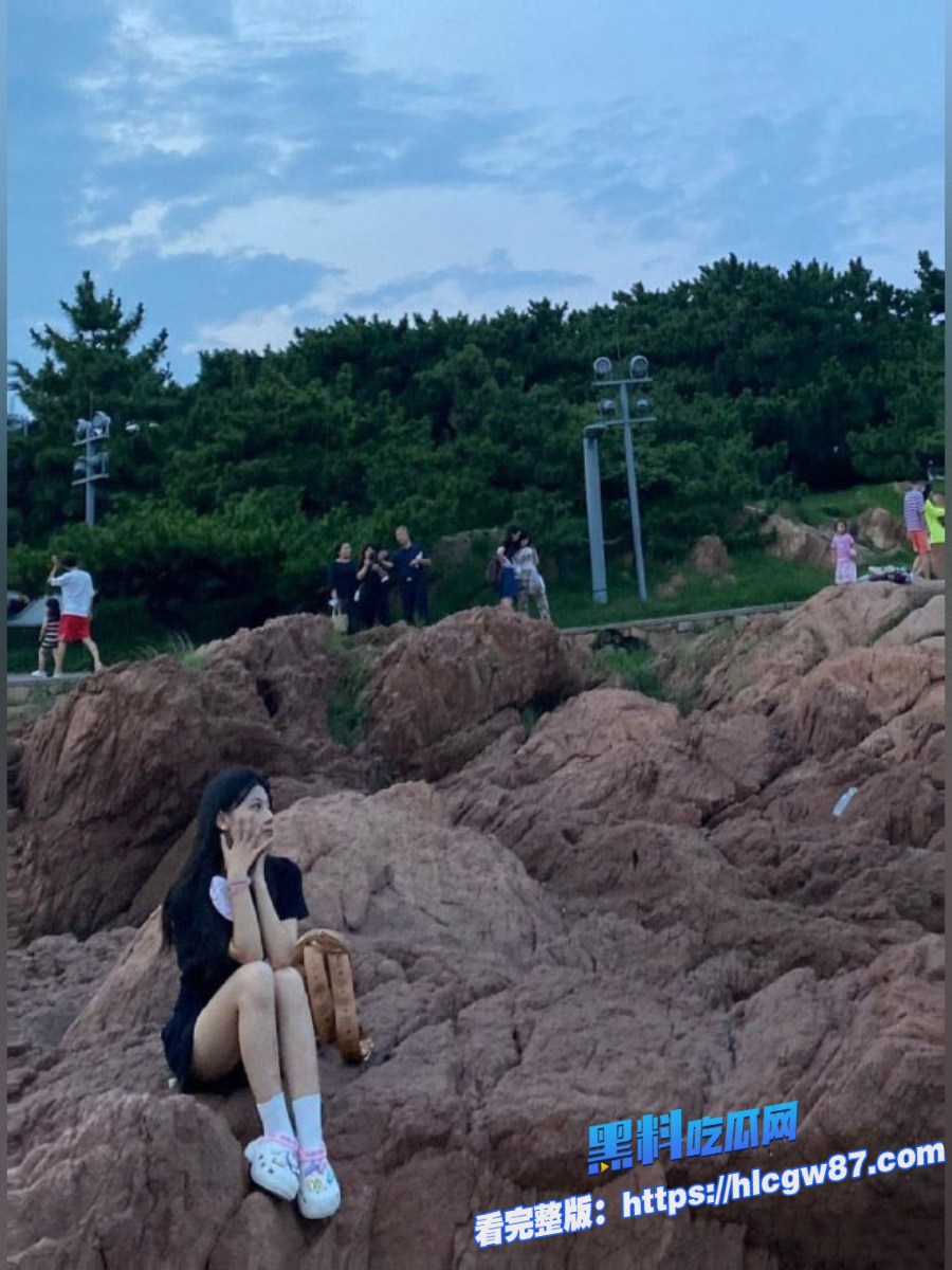 山东潍坊艺校小花旦赵思珊的私密视频全网炸锅了 17 山东潍坊艺校小花旦赵思珊的私密视频全网炸锅了 17