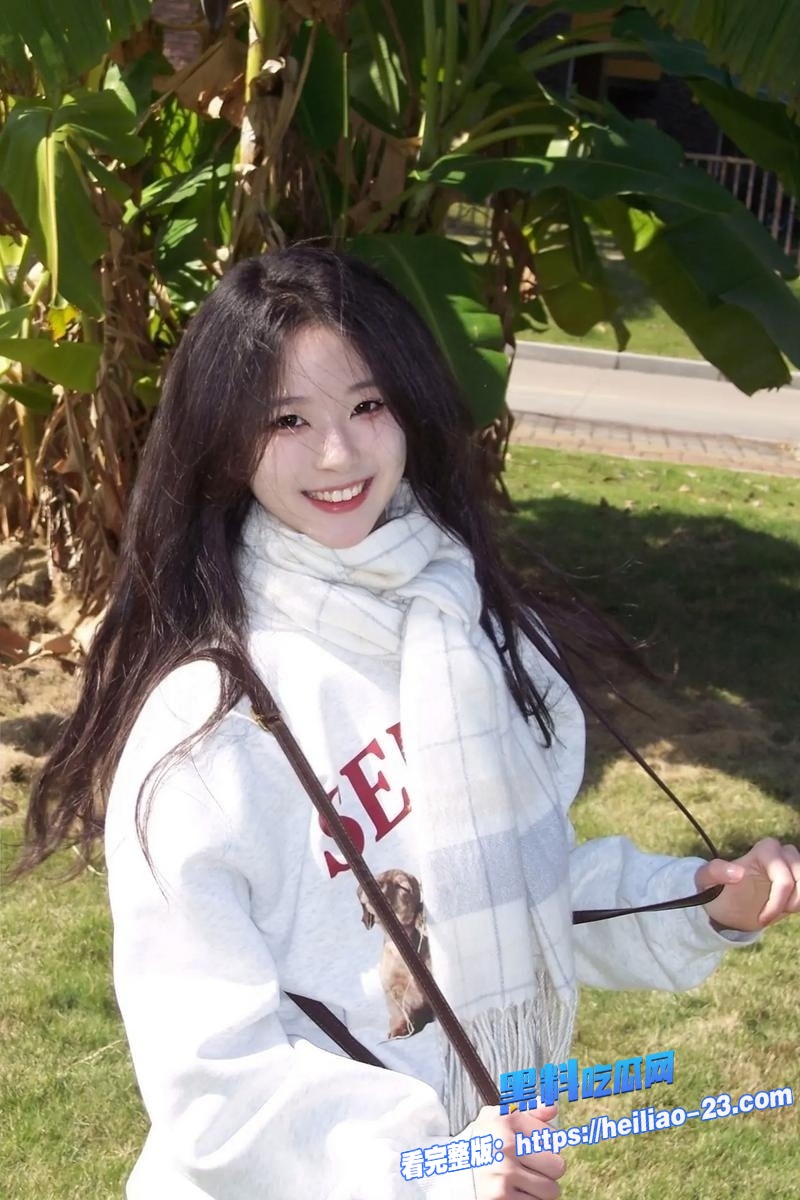 性感打扮的妹妹正要出门哥哥突然失控撕烂黑丝将她捆绑狠狠的爆操到双腿发软再也站不起来3