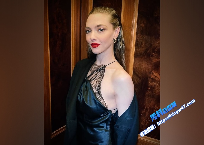 北美小花旦阿曼达·塞弗里德(Amanda Seyfried真空露逼写真与性爱视频整理符合亚洲审美的女星 图3WH700x500px 北美小花旦阿曼达·塞弗里德(Amanda Seyfried真空露逼写真与性爱视频整理符合亚洲审美的女星 图3WH700x500px