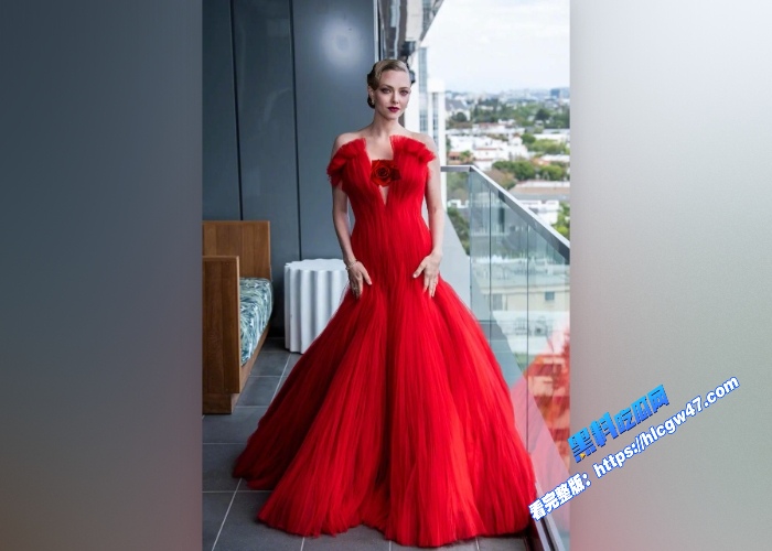 北美小花旦阿曼达·塞弗里德(Amanda Seyfried真空露逼写真与性爱视频整理符合亚洲审美的女星 图6WH700x500px 北美小花旦阿曼达·塞弗里德(Amanda Seyfried真空露逼写真与性爱视频整理符合亚洲审美的女星 图6WH700x500px