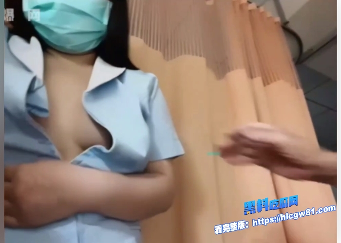 震惊河南某地养老院大搞色情派对女护工短裙热舞擦边老头尽情揉奶被撸管4 震惊河南某地养老院大搞色情派对女护工短裙热舞擦边老头尽情揉奶被撸管4