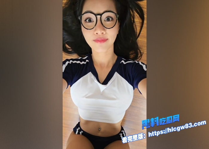 泰国顶级网红Asiansexdoll与金主拍摄SM性爱视频淫荡上位骑乘疯狂摇晃狗链套脖子牵绳后入爆操骚穴7