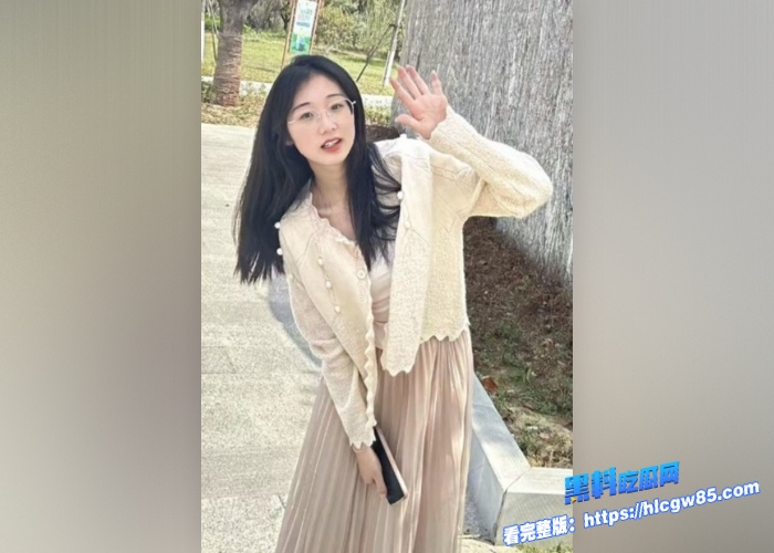 湖北科技学院霍西梅文静学霸极致反差交友软件约炮酒店大战被炮友按着干茶几都给整垮了笑喷 5 湖北科技学院霍西梅文静学霸极致反差交友软件约炮酒店大战被炮友按着干茶几都给整垮了笑喷 5