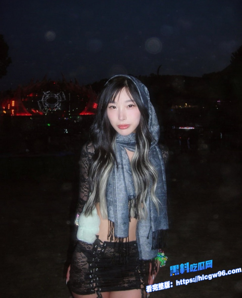 极品韩系正妹Elle Lee私密直击,风骚骑乘狂扭骚穴泛滥求大肉棒狠狠捣翻3