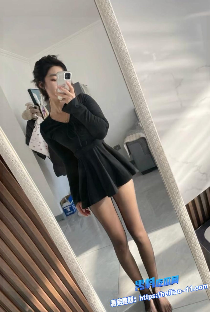 最美烧烤西施王木木抖音高调复出瓜友疯求当年榜一大哥自慰喷水视频 2