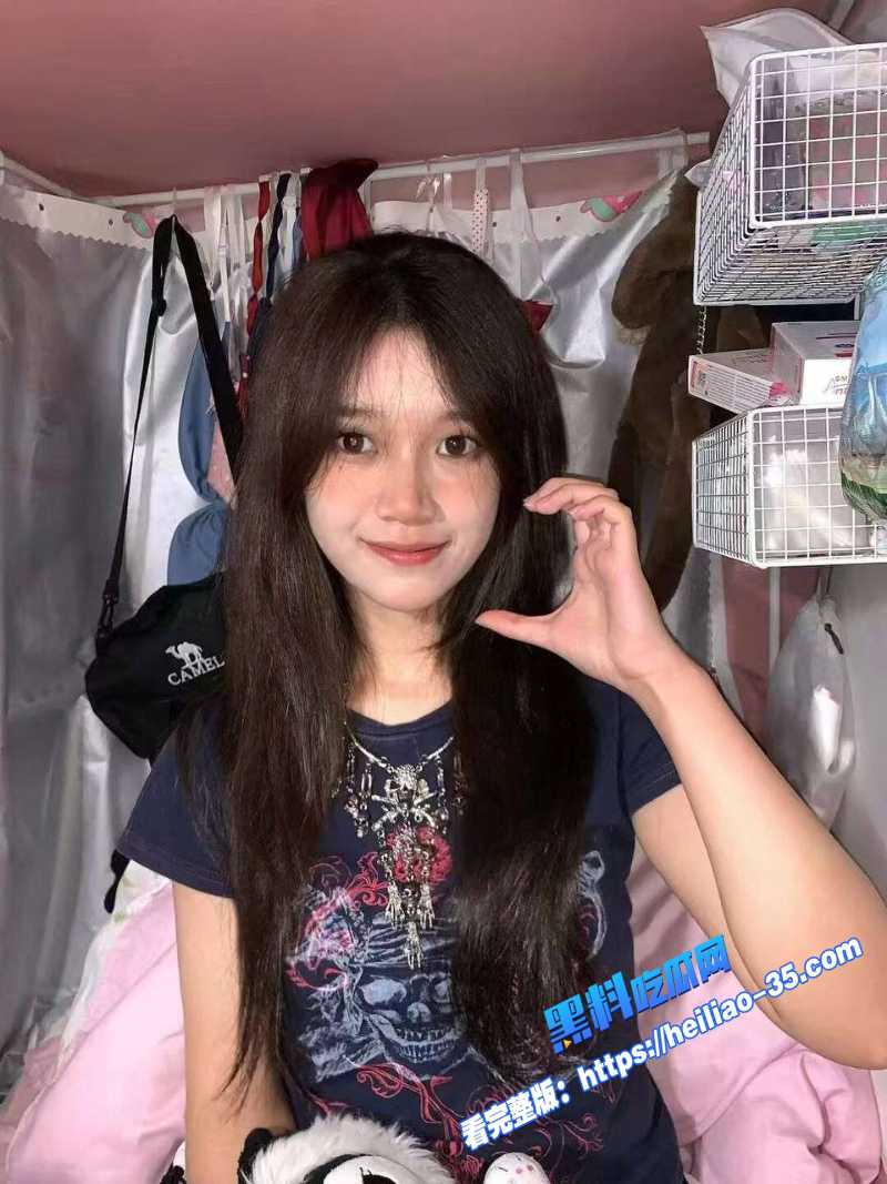 京城高富帅约炮最新纹身精神小妹国风黑丝女神白虎骚穴彻底沦陷被按桌上疯狂输出5