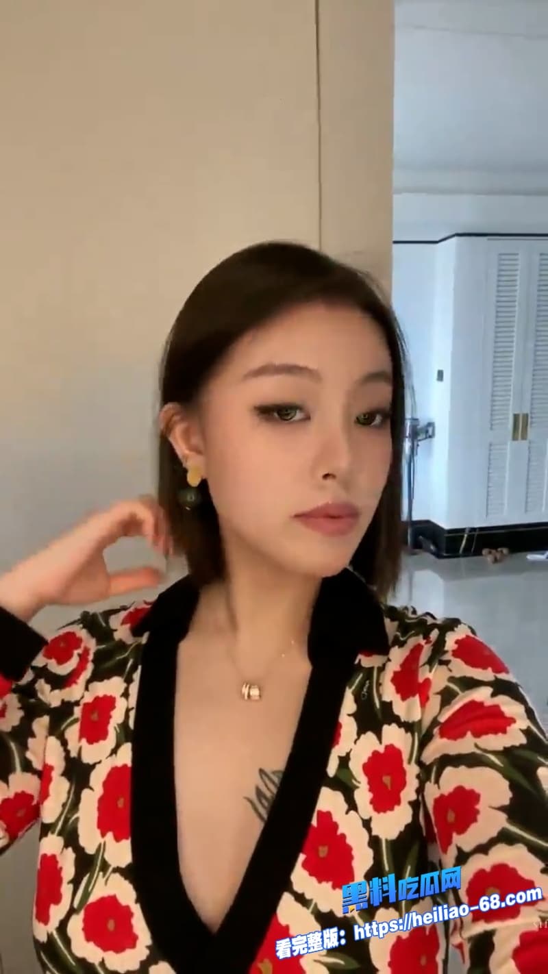 抖音网红暴力永恒吃鸡视频曝光清纯女神秒变反差母狗人设彻底崩塌10