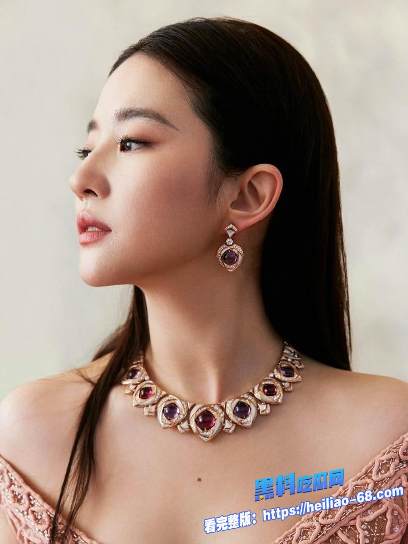 AI爆改四大名捕刘亦菲和江疏影成人版众女星多人性交高潮不断3 AI爆改四大名捕刘亦菲和江疏影成人版众女星多人性交高潮不断3