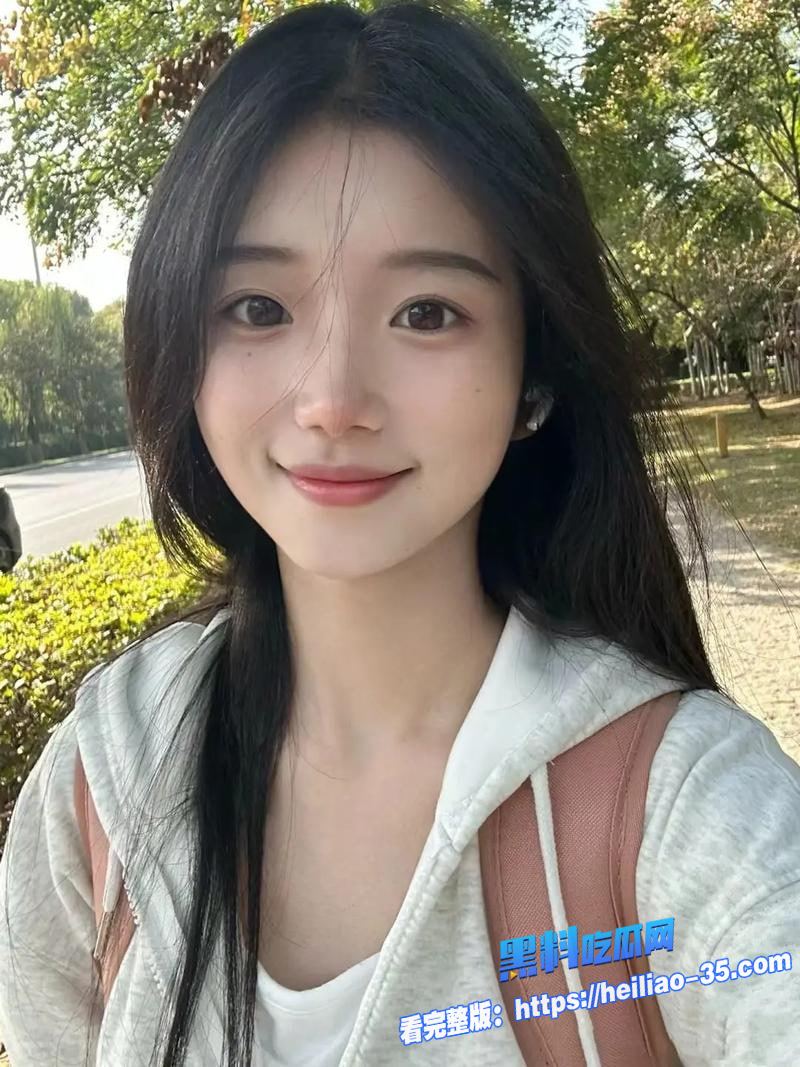 父女乱伦这么漂亮的白虎女儿被兽父侵犯内射清纯少女彻底沦陷3