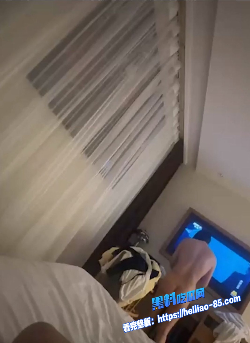 深圳罗湖离异少妇 黄贝岭 性爱视频曝光 天天200块约炮 反差母狗骚到爆图3 深圳罗湖离异少妇 黄贝岭 性爱视频曝光 天天200块约炮 反差母狗骚到爆图3