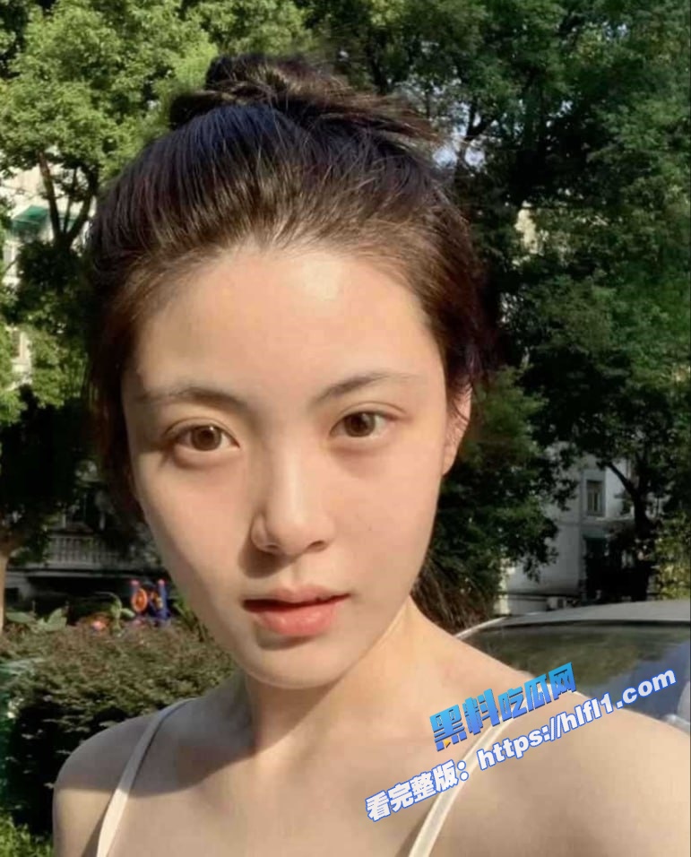 长相清纯可爱的妹子 在酒店被男友疯狂抽插爆操 插到强制高潮 都把妹子操哭了！1