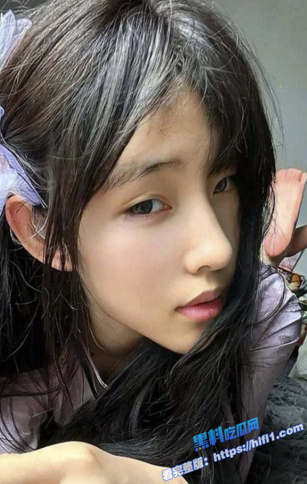 抖音网红 张人o 裸照身材秀气 给金主爸爸私拍福利流出 跪地舔屌被金主后入！1