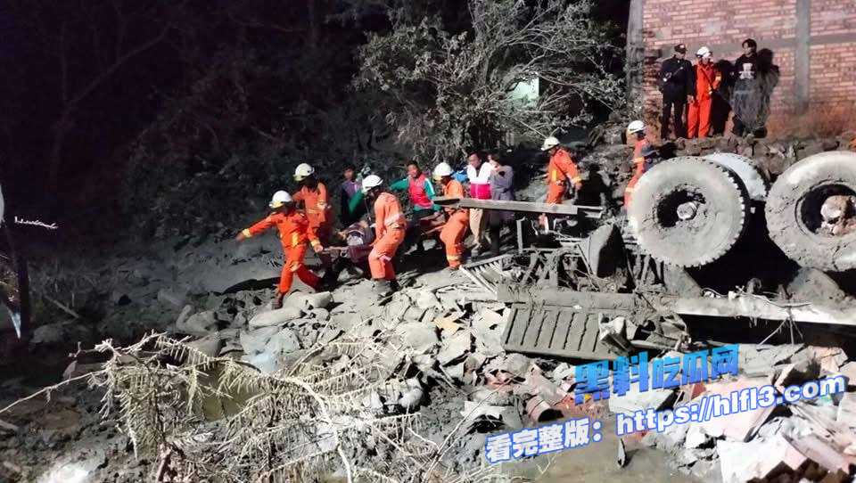 缅甸新闻：掸邦东部：十轮卡车翻覆，1死3伤 图3