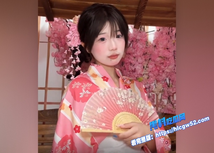 抖音反差网红小研my被扒私下竟然是推特福利姬金主定制视频曝光清楚的面容私下如此淫荡反差感十足 图2WH700x500px 抖音反差网红小研my被扒私下竟然是推特福利姬金主定制视频曝光清楚的面容私下如此淫荡反差感十足 图2WH700x500px