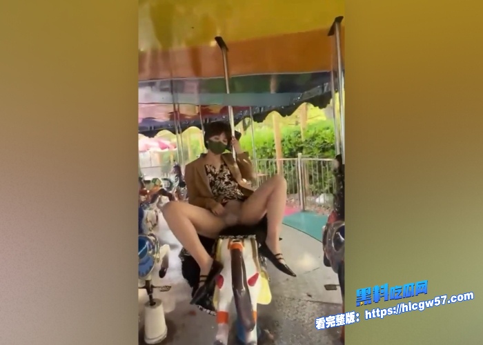 上海公务员Ivy未央曾在推特售卖户外露出视频外秀内骚各种露出自慰令人大开眼界 图24
