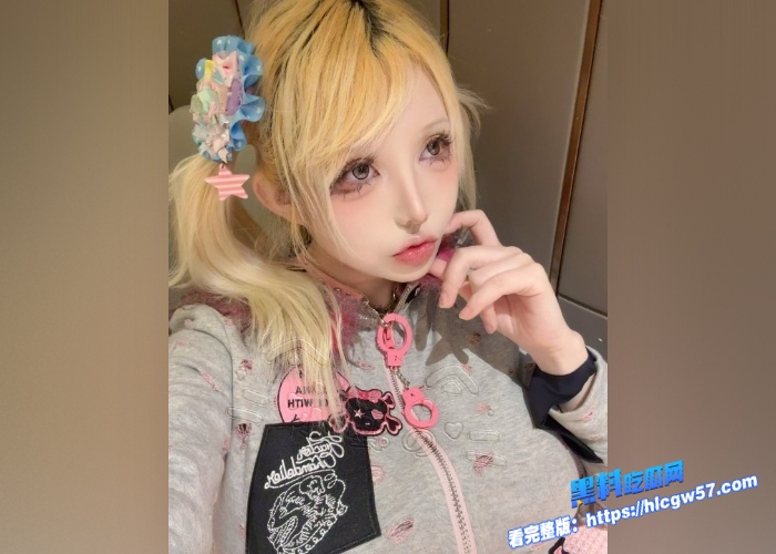 B站最强巨乳反差福利姬 肥嘟嘟右卫门 极致阿黑颜小母狗，核弹巨乳一流颜值，付费福利曝光，乳头竟然还有乳钉 6