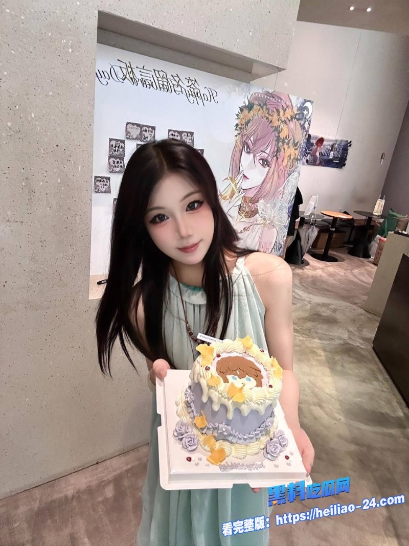 魅魔纹极品反差婊御姐平时高冷女神今夜化身变骚货后入爆操宛如母狗巨乳狂晃小穴喷水浪叫不停 3