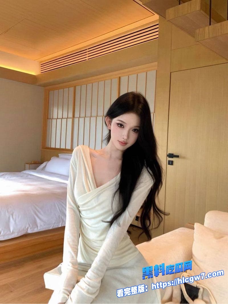海角姐弟乱伦黑丝姐姐化身女仆勾引弟弟厨房灶台后入客厅骑乘内射高潮一波接一波1