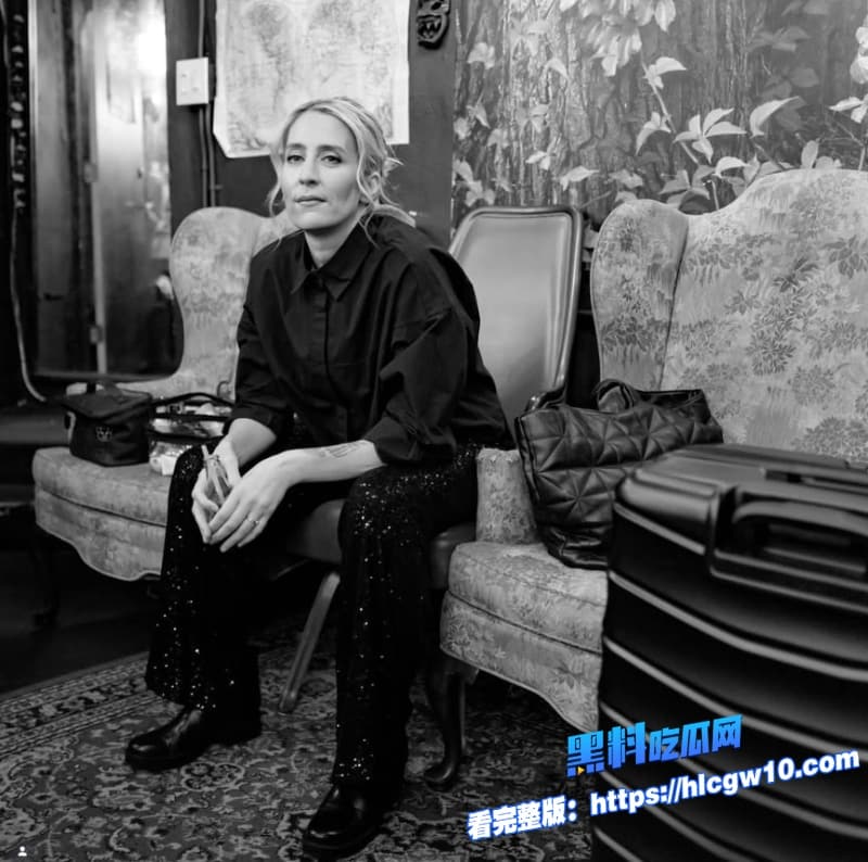 美国女星MelissaStephens在加州靡情尺度炸裂Peggy角色床上骑乘乳臀全露10 美国女星MelissaStephens在加州靡情尺度炸裂Peggy角色床上骑乘乳臀全露10