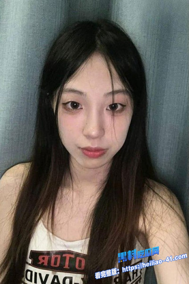 广东中山反差骚妹张倩倩恋爱期间出轨前任被男友狠曝光私拍2 广东中山反差骚妹张倩倩恋爱期间出轨前任被男友狠曝光私拍2