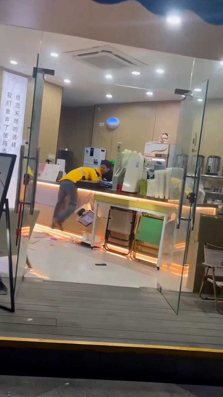 b6163外卖员商家打架 b6163外卖员商家打架