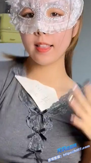 快手网红小妹 小蕾蕾 高价定制裸舞自慰 多毛黑森林茂密骚气逼人！2