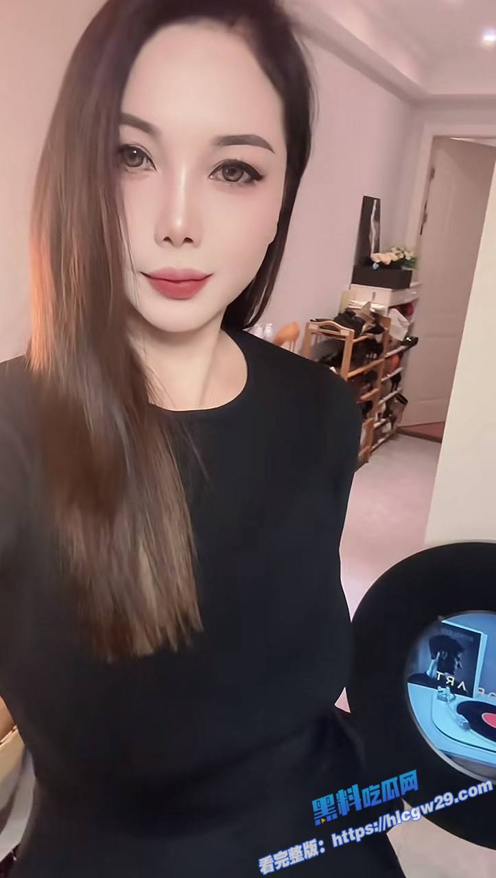 抖音20万粉丝 芬姐 下线约炮大哥私拍视频流出!喜欢少妇穿丝袜的进5 抖音20万粉丝 芬姐 下线约炮大哥私拍视频流出!喜欢少妇穿丝袜的进5