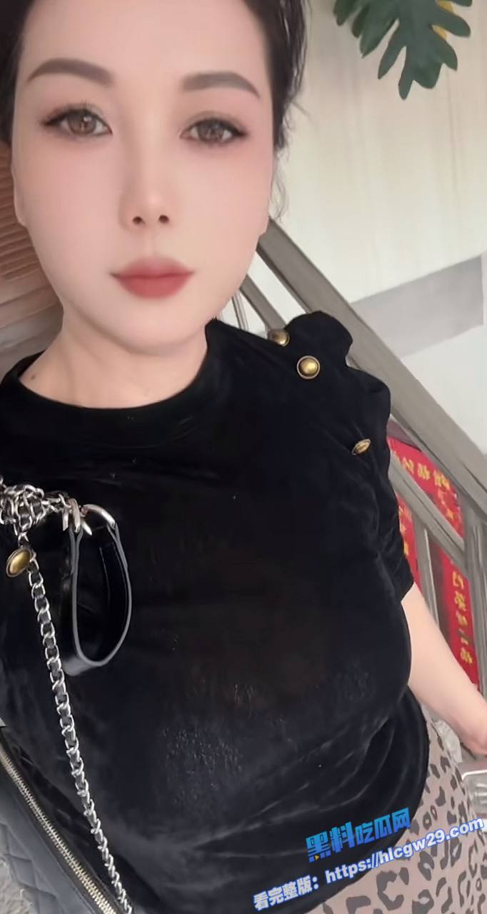 抖音20万粉丝 芬姐 下线约炮大哥私拍视频流出!喜欢少妇穿丝袜的进6 抖音20万粉丝 芬姐 下线约炮大哥私拍视频流出!喜欢少妇穿丝袜的进6