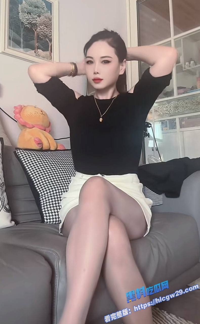 抖音20万粉丝 芬姐 下线约炮大哥私拍视频流出!喜欢少妇穿丝袜的进7 抖音20万粉丝 芬姐 下线约炮大哥私拍视频流出!喜欢少妇穿丝袜的进7