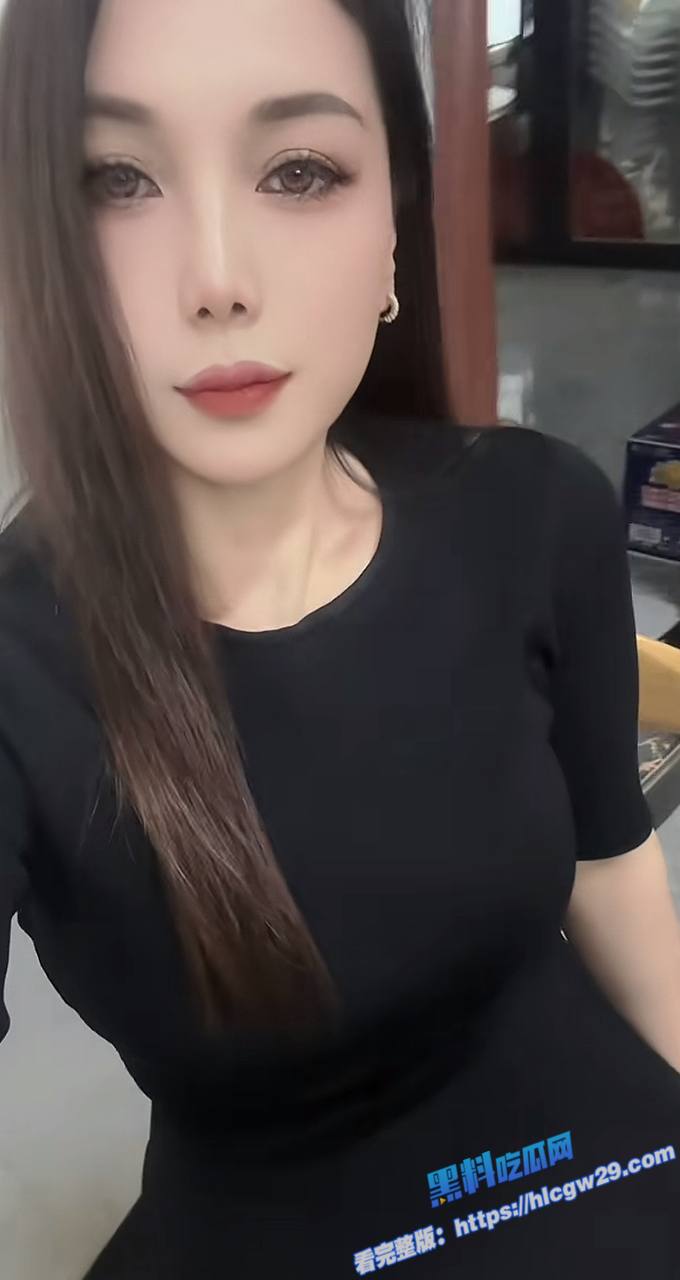 抖音20万粉丝 芬姐 下线约炮大哥私拍视频流出!喜欢少妇穿丝袜的进14 抖音20万粉丝 芬姐 下线约炮大哥私拍视频流出!喜欢少妇穿丝袜的进14