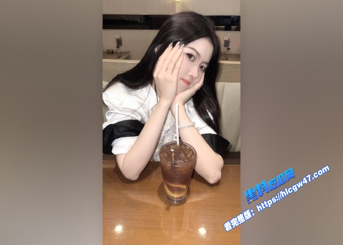 瓜友投稿极品高颜值女朋友lisa可遇不可求的微胖类型自慰口交样样都会 图3WH700x500px