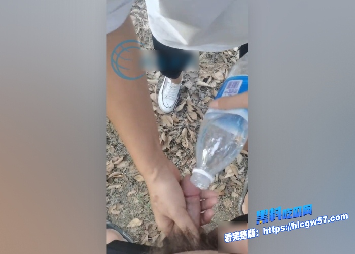 海角乱伦大神梦想是母姨双飞第四期今天终于感受到了小姨的深喉口功太牛了直接都爽的起飞了 图6
