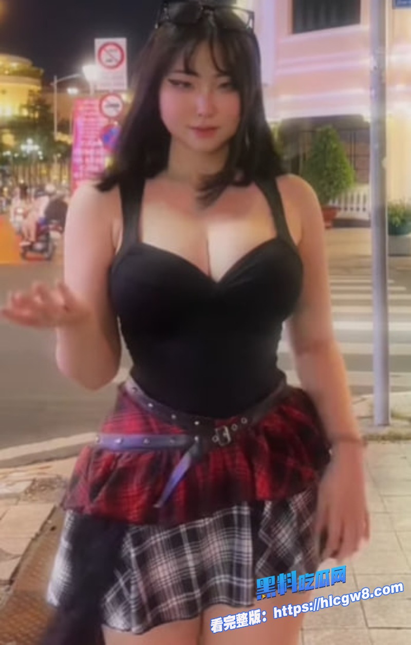 巨乳网黄Msbree约好友家中偷情衣服不脱完就后入猛干5 巨乳网黄Msbree约好友家中偷情衣服不脱完就后入猛干5