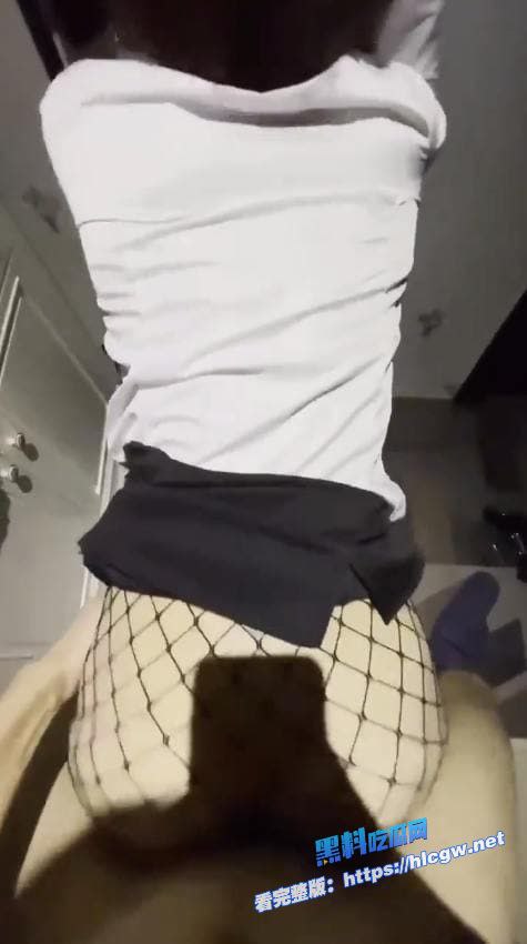 反差婊短发小姐姐口交做爱 反差婊短发小姐姐口交做爱