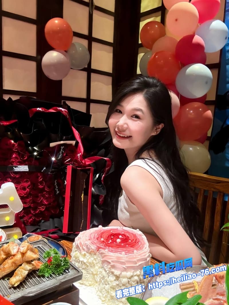 海角乱伦姐姐穿黑丝诱惑亲弟弟酒店偷情被操到白浆直流憋叫难受12 海角乱伦姐姐穿黑丝诱惑亲弟弟酒店偷情被操到白浆直流憋叫难受12