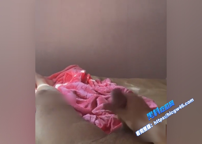 第二期真实母子乱伦真实小王子最近大火回老家了晨渤好难受想强上老妈遭拒 图9WH700x500px 第二期真实母子乱伦真实小王子最近大火回老家了晨渤好难受想强上老妈遭拒 图9WH700x500px