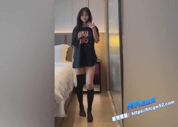 抖音甜美萌妹牛油果目前已跑路大尺度反差裸舞视频曝光性感豪乳道具自慰小骚穴淫水狂喷 图4WH700x500px 抖音甜美萌妹牛油果目前已跑路大尺度反差裸舞视频曝光性感豪乳道具自慰小骚穴淫水狂喷 图4WH700x500px