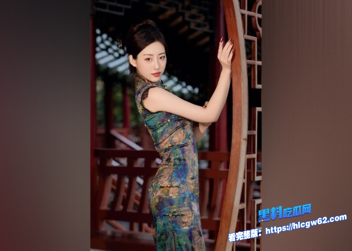 真实乱伦身穿旗袍打扮成民国贵妇的大嫂被我三言两语挑逗脱下她的伪装里面竟然是深蓝魅惑胸罩大奶子呼之欲出淫水比尿多潮喷震撼 图7 真实乱伦身穿旗袍打扮成民国贵妇的大嫂被我三言两语挑逗脱下她的伪装里面竟然是深蓝魅惑胸罩大奶子呼之欲出淫水比尿多潮喷震撼 图7