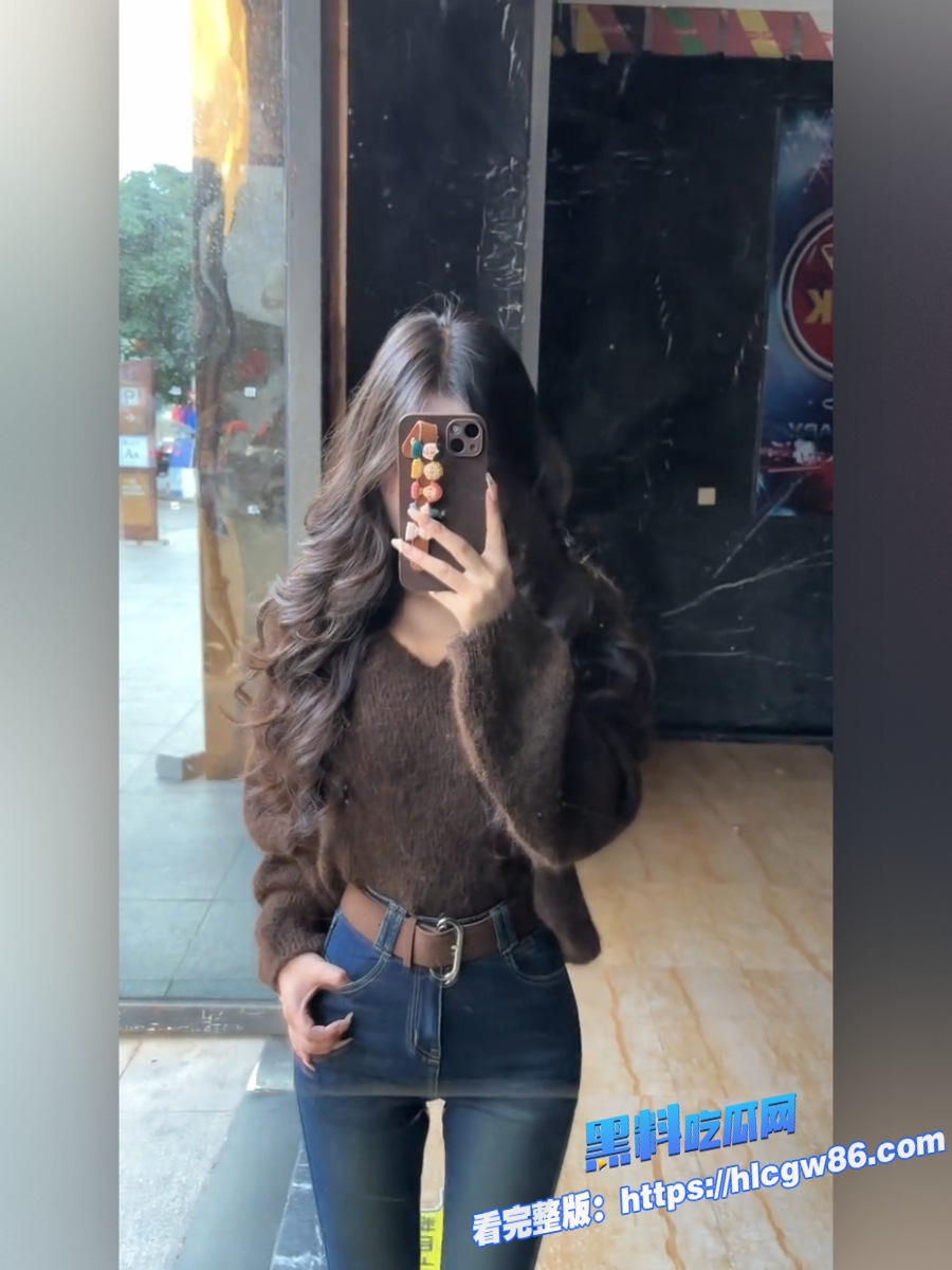 OnlyFans巨乳女神Npxvip 4