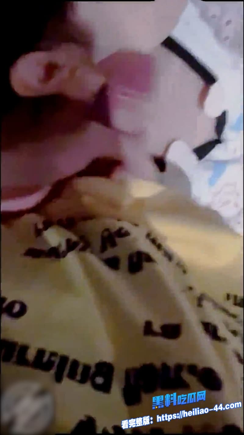海角乱伦哥哥精虫上脑直接带妹妹去小区阅览室开干后入疯狂打桩刺激度直接拉满10 海角乱伦哥哥精虫上脑直接带妹妹去小区阅览室开干后入疯狂打桩刺激度直接拉满10