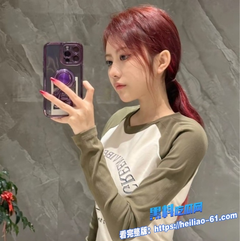 瓜友投稿武汉辣妹胡晨熙私拍视频泄露被男友当母狗狠调教口交足交样样玩透3