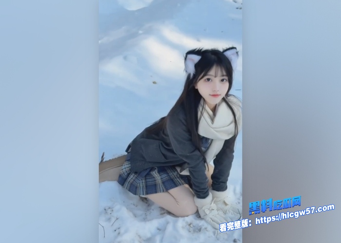 湖南超可爱清纯女大许倩雯与金主定制福利视频流出超骚自白被大哥干的腰肢乱颤少女骚叫听的鸡儿邦硬 图3