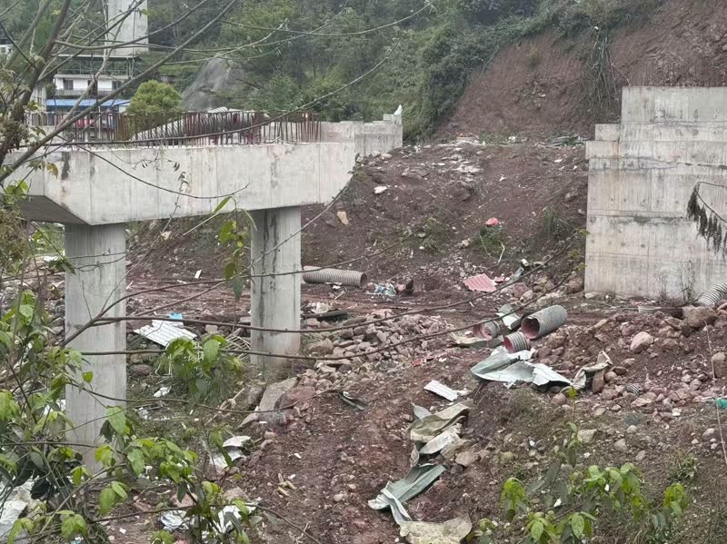 重庆铁峰山隧道发生爆炸!疑似可燃气体引发造成4人死亡9人受伤 重庆铁峰山隧道发生爆炸!疑似可燃气体引发造成4人死亡9人受伤