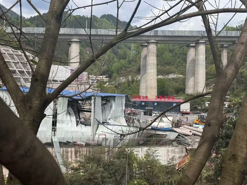 重庆铁峰山隧道发生爆炸!疑似可燃气体引发造成4人死亡9人受伤 重庆铁峰山隧道发生爆炸!疑似可燃气体引发造成4人死亡9人受伤