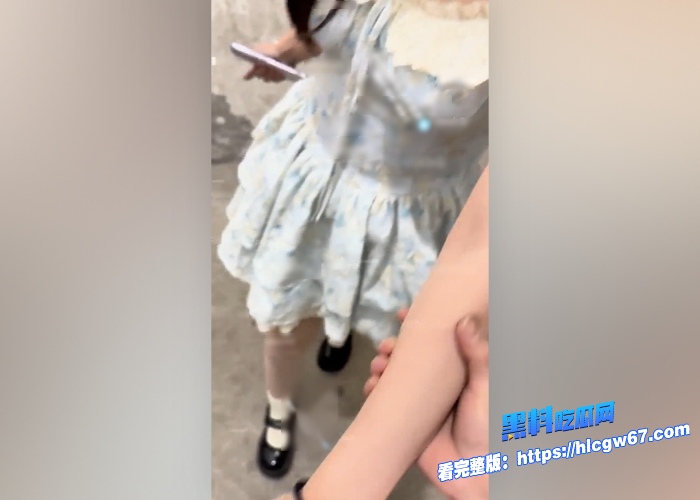 推特顶级千人斩约炮大神江南第一深情付费最新视频元歌的恋爱日记约操高06年的绝美蓝色洛丽塔碎花裙女主被调教的超级乖巧听话 图2